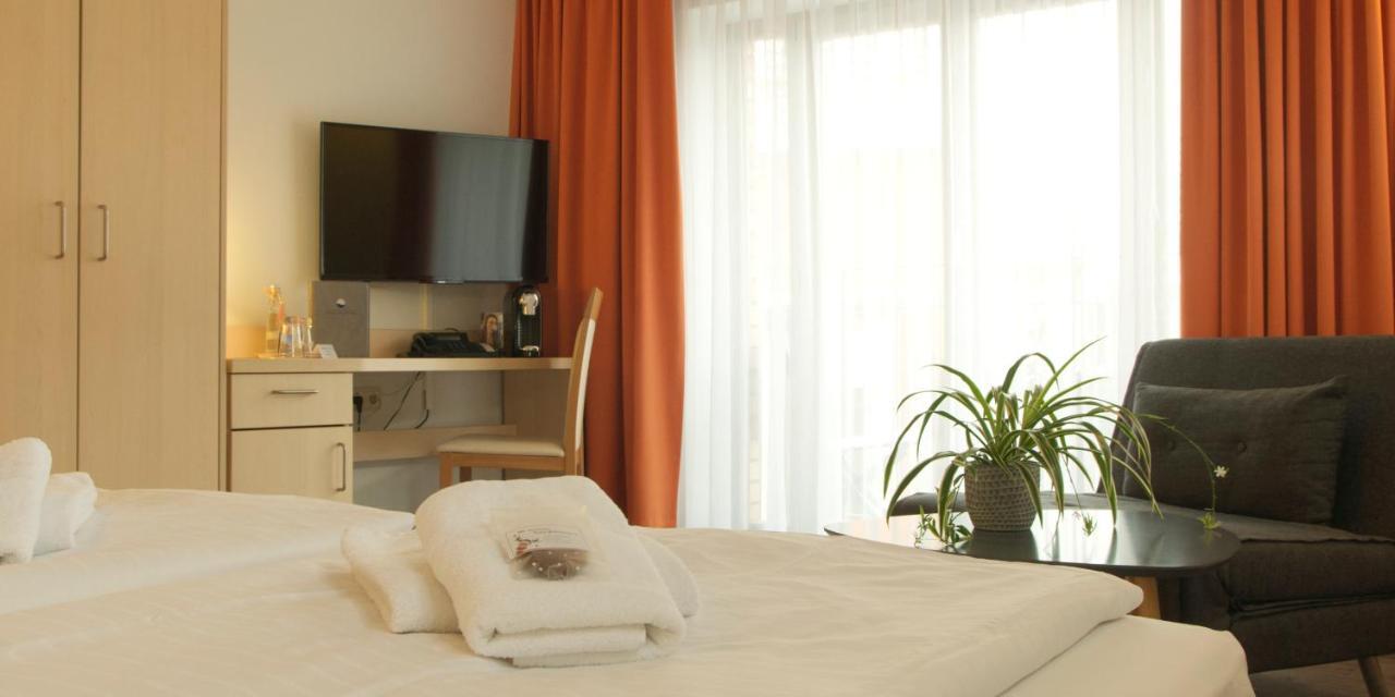 Müritzperle Otel Waren  Dış mekan fotoğraf